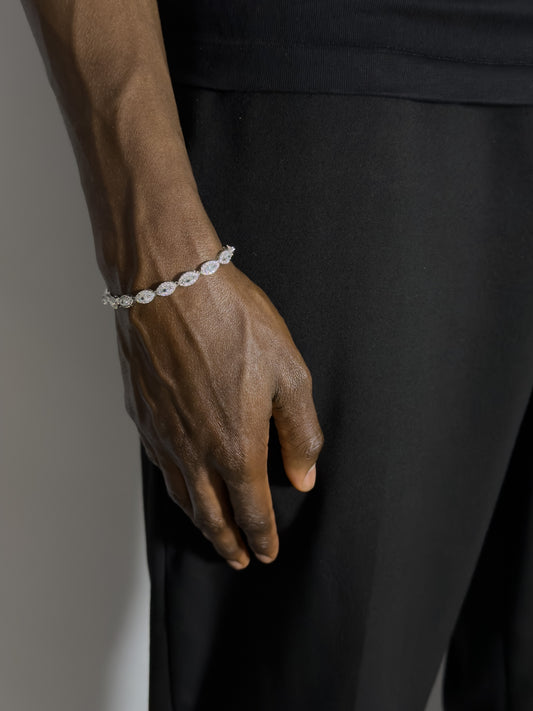 CRYSTAL EYE BRACELET